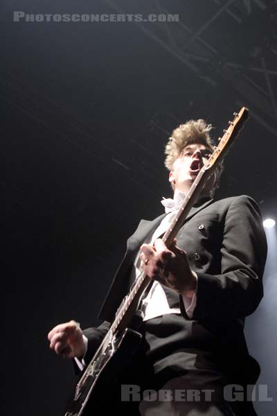 THE HIVES - 2012-11-29 - PARIS - Zenith - Niklas Almqvist